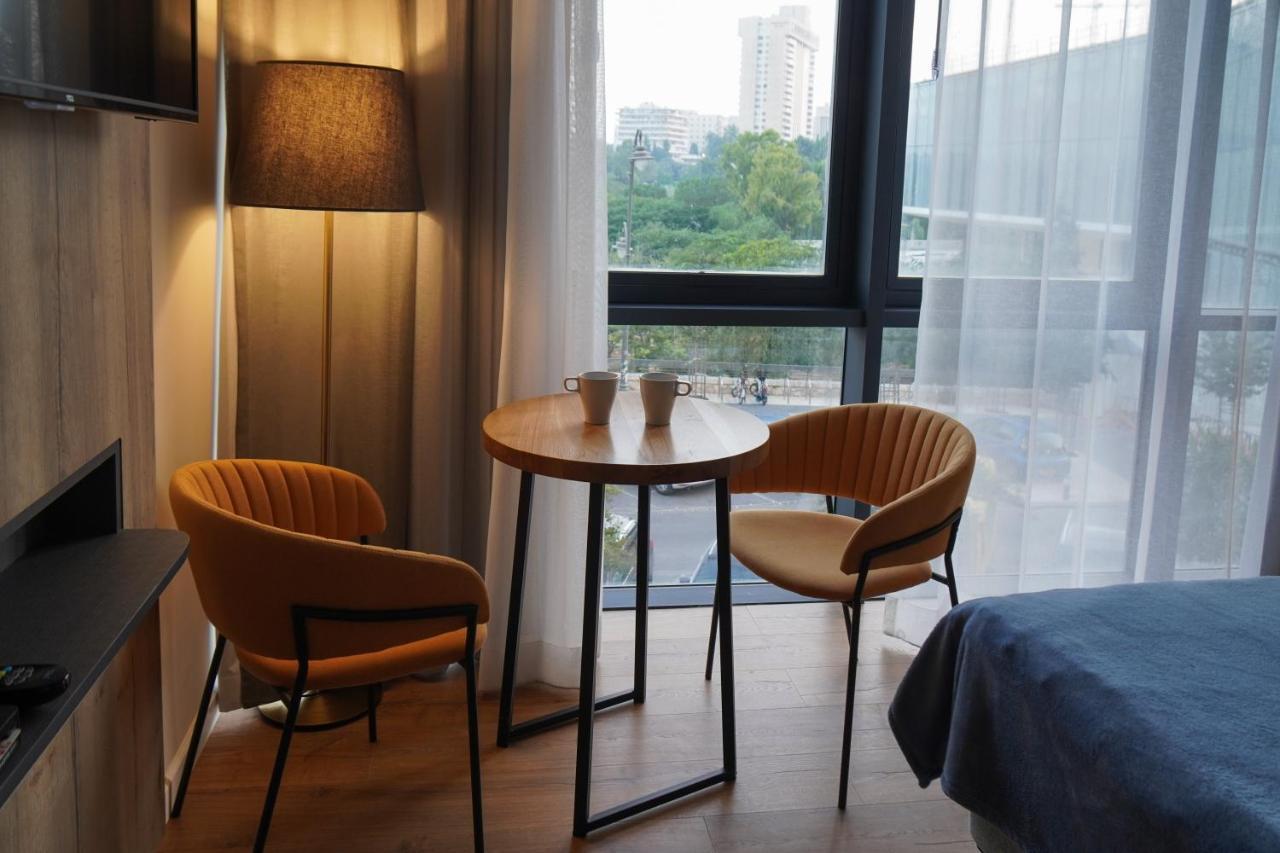 Apartique Hotel エルサレム エクステリア 写真