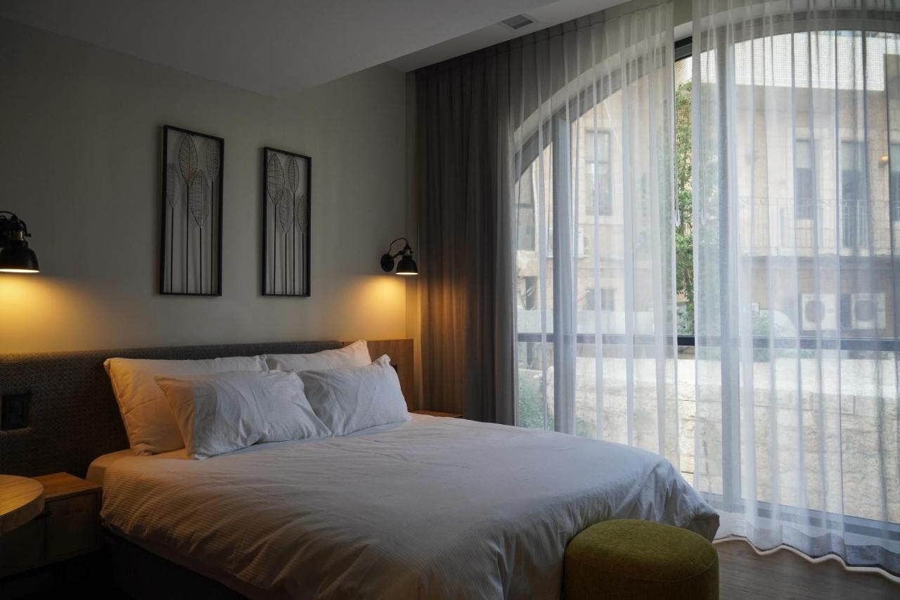 Apartique Hotel エルサレム エクステリア 写真