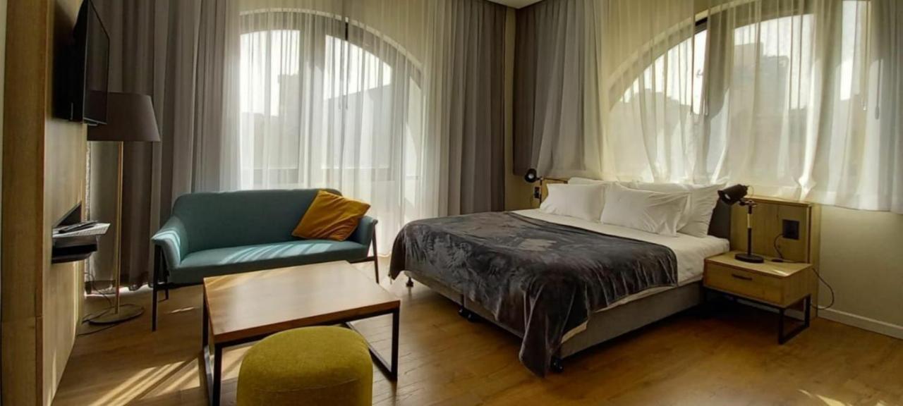 Apartique Hotel エルサレム エクステリア 写真